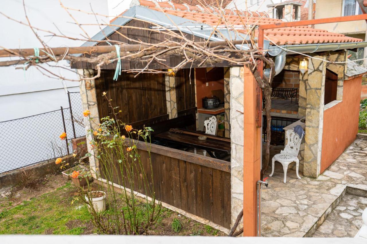 Apartman Jozic คนิน ภายนอก รูปภาพ